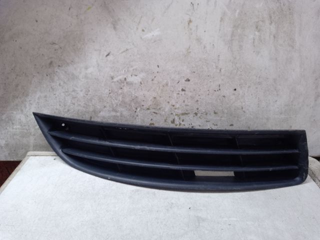 bontott VW PASSAT B6 Jobb első Lökhárító Vakborítás