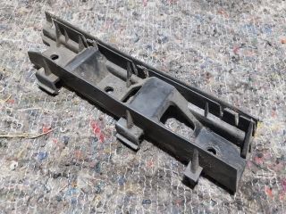 bontott VW PASSAT B6 Jobb első Oldal Lökhárító Tartó (Műanyag)