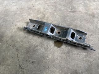 bontott VW PASSAT B6 Jobb első Oldal Lökhárító Tartó (Műanyag)