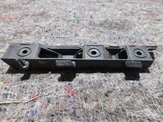 bontott VW PASSAT B6 Jobb első Oldal Lökhárító Tartó (Műanyag)