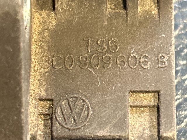 bontott VW PASSAT B6 Jobb első Oldal Ütközés Érzékelő