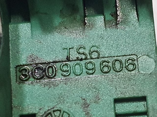 bontott VW PASSAT B6 Jobb első Oldal Ütközés Érzékelő