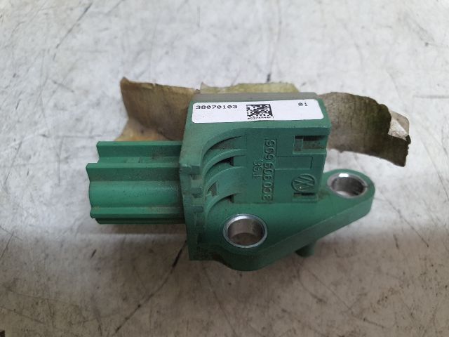 bontott VW PASSAT B6 Jobb első Oldal Ütközés Érzékelő