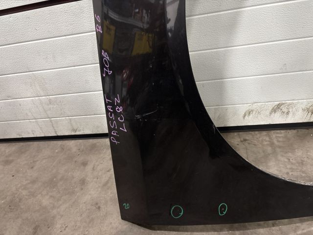 bontott VW PASSAT B6 Jobb első Sárvédő