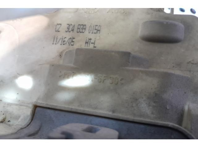 bontott VW PASSAT B6 Jobb első Zsanér