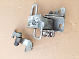 bontott VW PASSAT B6 Jobb első Zsanér