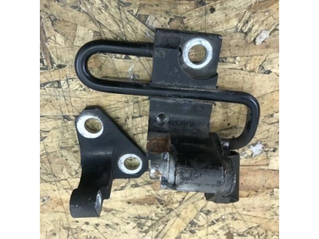 bontott VW PASSAT B6 Jobb első Zsanér