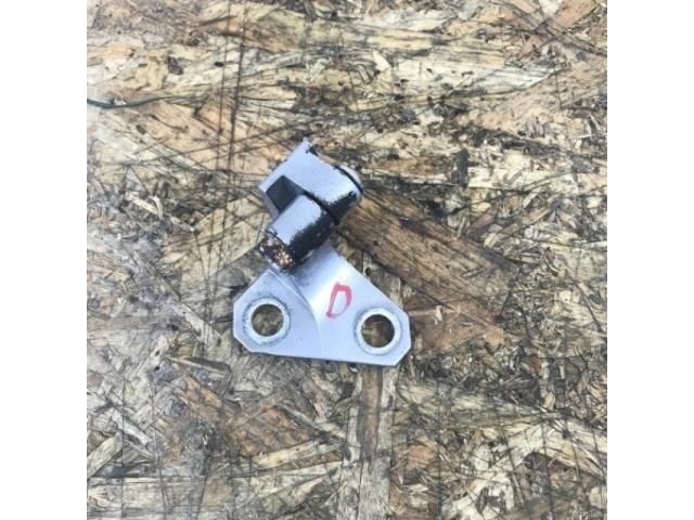 bontott VW PASSAT B6 Jobb első Zsanér