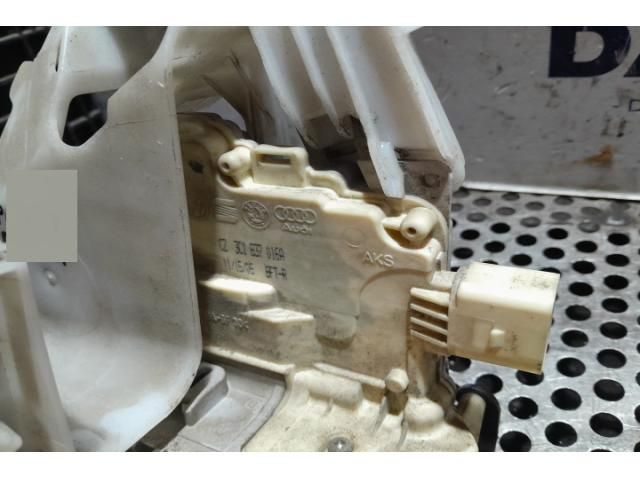 bontott VW PASSAT B6 Jobb első Zsanér