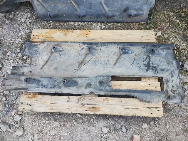 bontott VW PASSAT B6 Jobb Fenéklemez