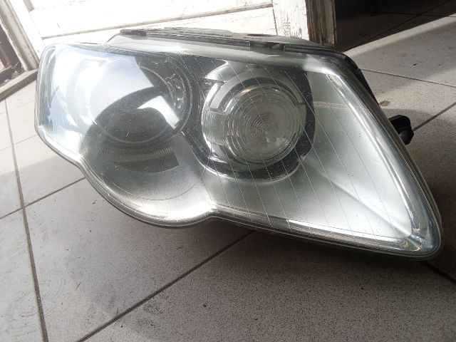 bontott VW PASSAT B6 Jobb Fényszóró