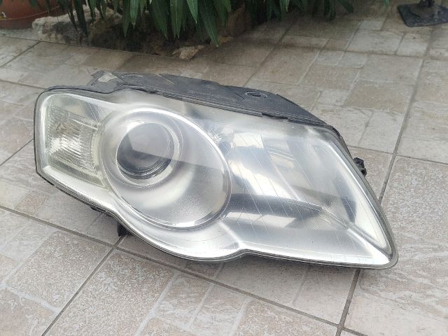 bontott VW PASSAT B6 Jobb Fényszóró