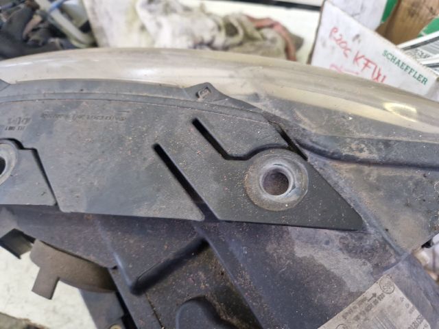 bontott VW PASSAT B6 Jobb Fényszóró