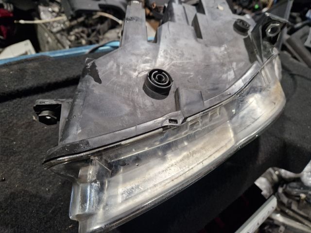 bontott VW PASSAT B6 Jobb Fényszóró