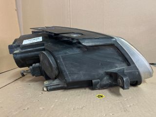 bontott VW PASSAT B6 Jobb Fényszóró
