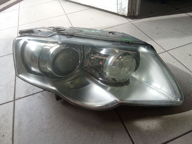 bontott VW PASSAT B6 Jobb Fényszóró