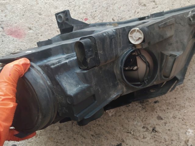 bontott VW PASSAT B6 Jobb Fényszóró