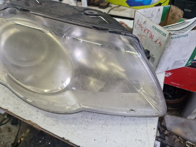 bontott VW PASSAT B6 Jobb Fényszóró