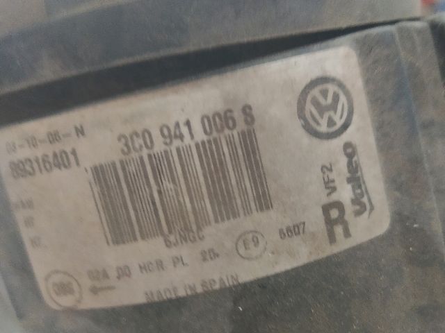 bontott VW PASSAT B6 Jobb Fényszóró