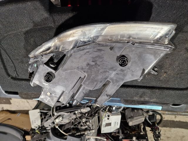 bontott VW PASSAT B6 Jobb Fényszóró