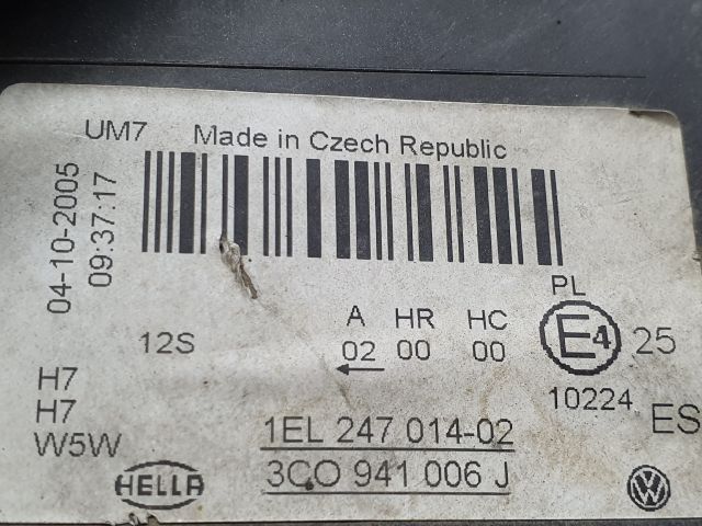 bontott VW PASSAT B6 Jobb Fényszóró