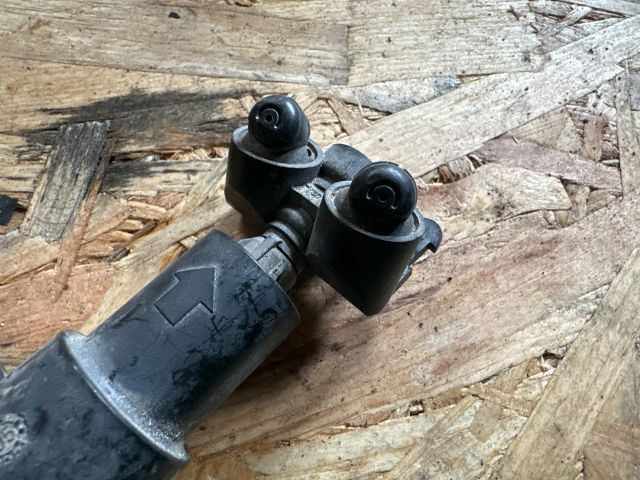 bontott VW PASSAT B6 Jobb Fényszórómosó Fúvóka