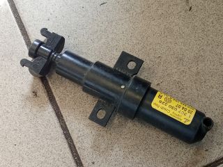 bontott VW PASSAT B6 Jobb Fényszórómosó Fúvóka