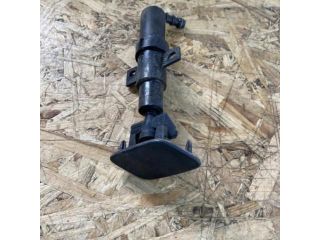 bontott VW PASSAT B6 Jobb Fényszórómosó Fúvóka