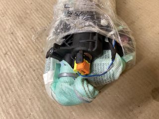 bontott VW PASSAT B6 Jobb Függönylégzsák és Oldallégzsák