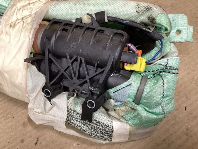 bontott VW PASSAT B6 Jobb Függönylégzsák és Oldallégzsák