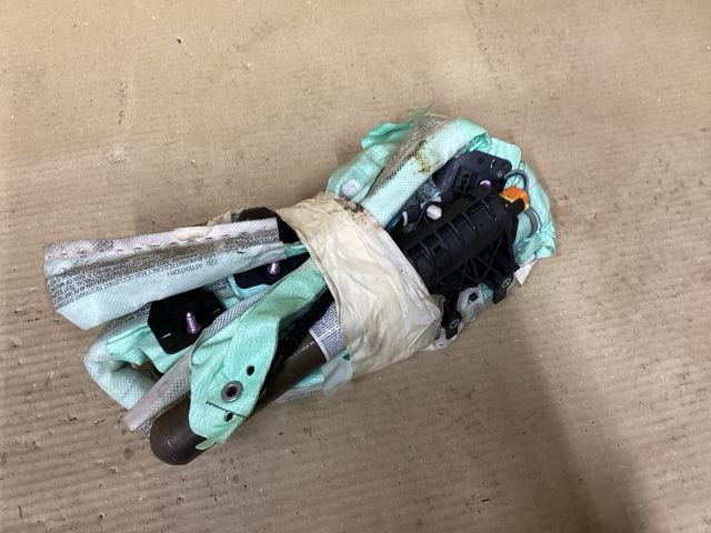 bontott VW PASSAT B6 Jobb Függönylégzsák és Oldallégzsák