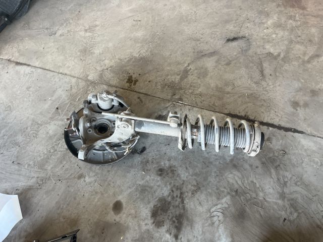 bontott VW PASSAT B6 Jobb Gólyaláb Csonkállvánnyal