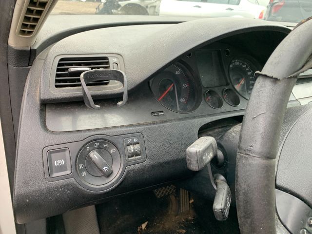 bontott VW PASSAT B6 Jobb hátsó Ablakemelő Kapcsoló