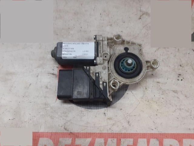 bontott VW PASSAT B6 Jobb hátsó Ablakemelő Motor