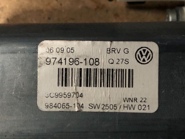 bontott VW PASSAT B6 Jobb hátsó Ablakemelő Motor