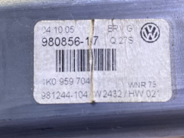 bontott VW PASSAT B6 Jobb hátsó Ablakemelő Motor