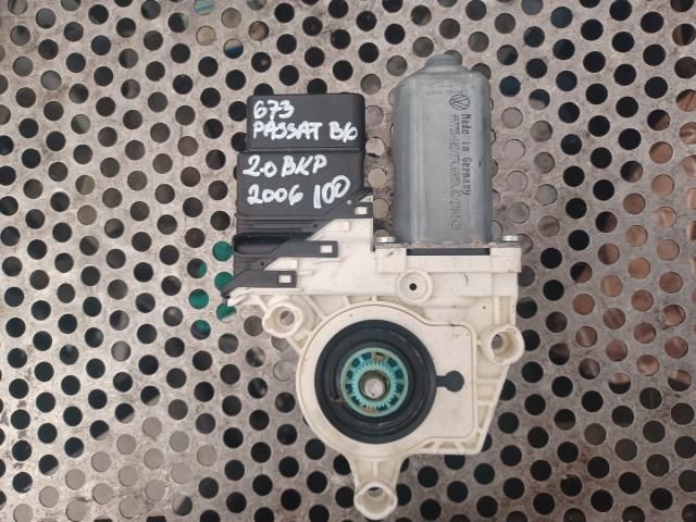 bontott VW PASSAT B6 Jobb hátsó Ablakemelő Motor