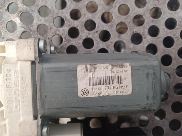 bontott VW PASSAT B6 Jobb hátsó Ablakemelő Motor