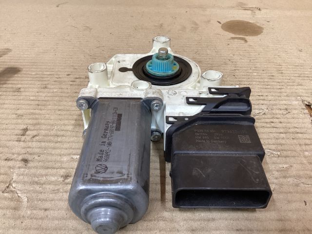 bontott VW PASSAT B6 Jobb hátsó Ablakemelő Motor
