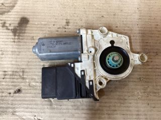 bontott VW PASSAT B6 Jobb hátsó Ablakemelő Motor