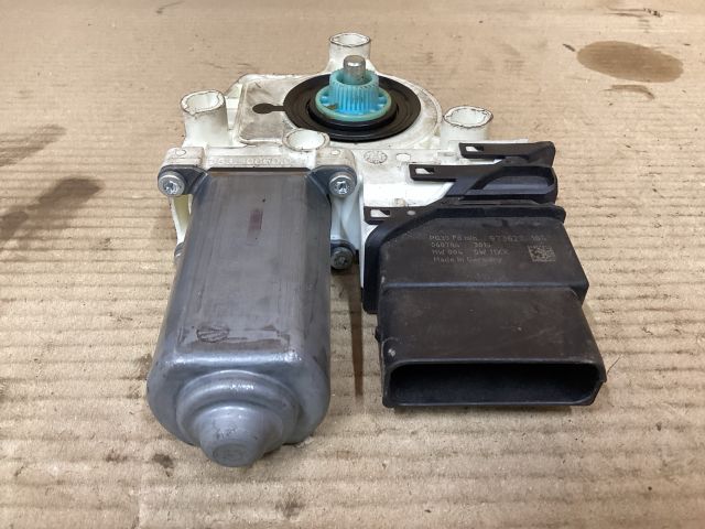 bontott VW PASSAT B6 Jobb hátsó Ablakemelő Motor