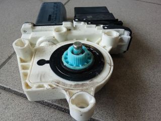 bontott VW PASSAT B6 Jobb hátsó Ablakemelő Motor
