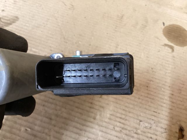 bontott VW PASSAT B6 Jobb hátsó Ablakemelő Motor