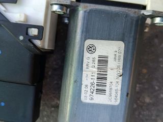 bontott VW PASSAT B6 Jobb hátsó Ablakemelő Motor