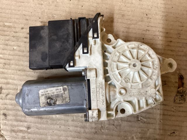bontott VW PASSAT B6 Jobb hátsó Ablakemelő Motor