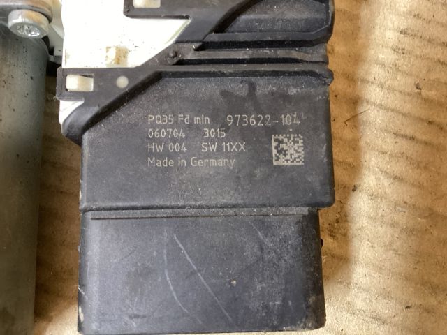 bontott VW PASSAT B6 Jobb hátsó Ablakemelő Motor