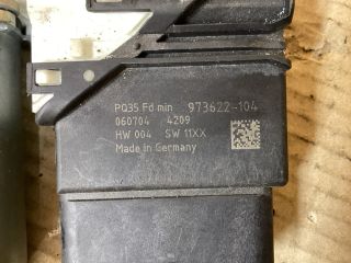 bontott VW PASSAT B6 Jobb hátsó Ablakemelő Motor