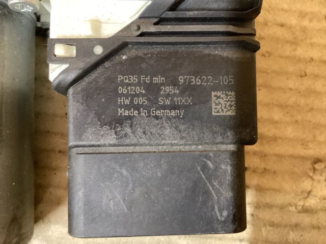 bontott VW PASSAT B6 Jobb hátsó Ablakemelő Motor