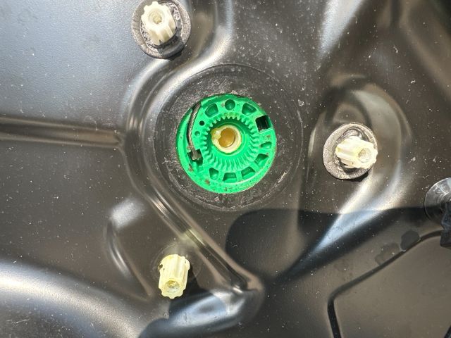 bontott VW PASSAT B6 Jobb hátsó Ablakemelő Szerkezet (Elektromos)