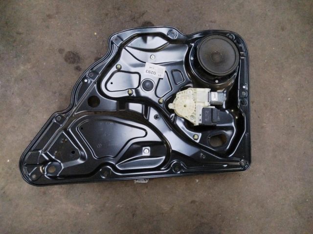 bontott VW PASSAT B6 Jobb hátsó Ablakemelő Szerkezet (Elektromos)